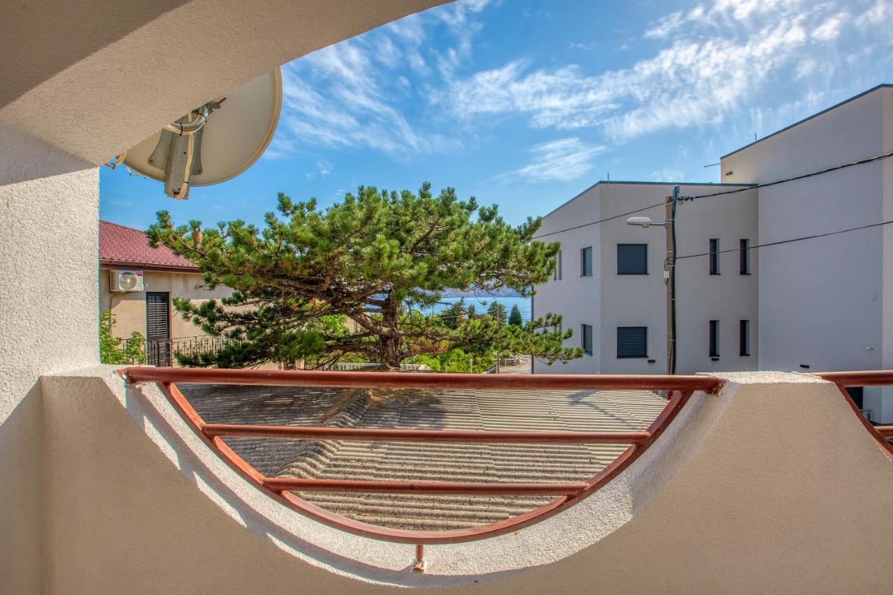 Apartmani Luky Karlobag Extérieur photo
