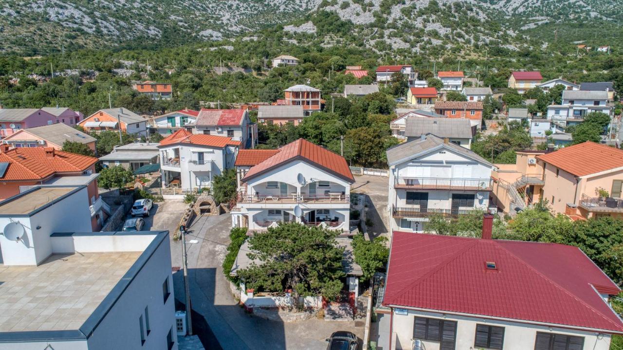 Apartmani Luky Karlobag Extérieur photo