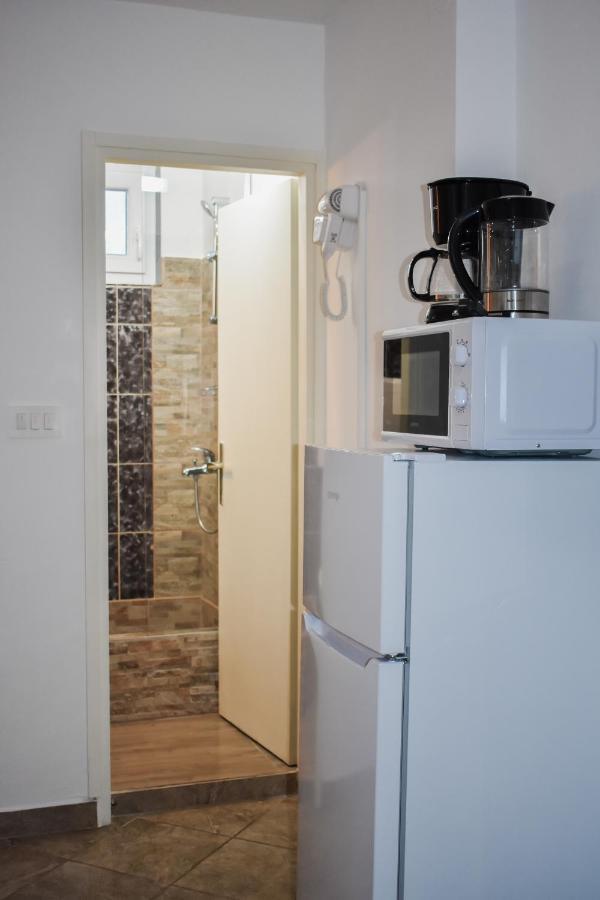 Apartmani Luky Karlobag Extérieur photo