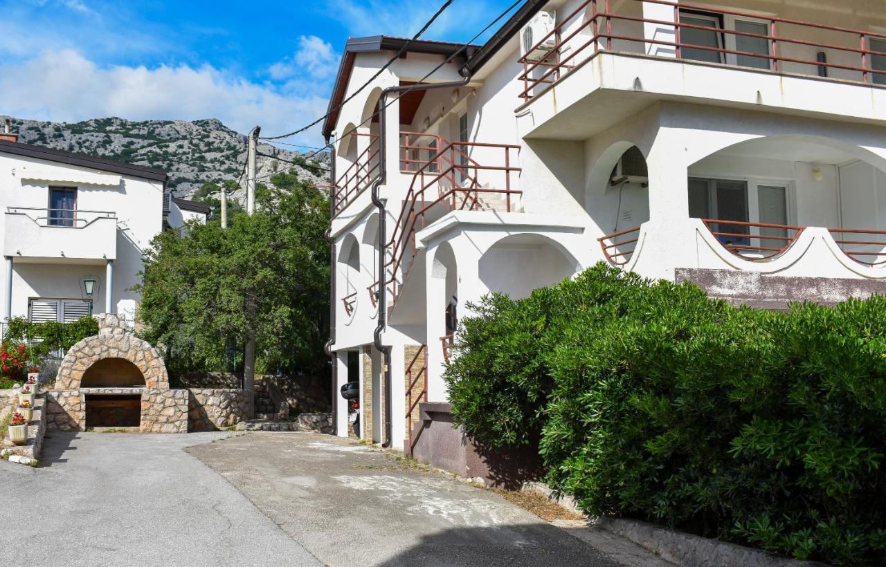 Apartmani Luky Karlobag Extérieur photo